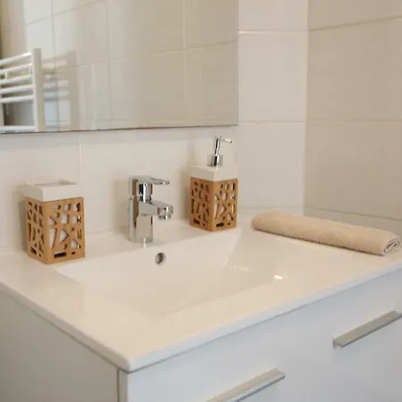 Apartment Cosy T2 *